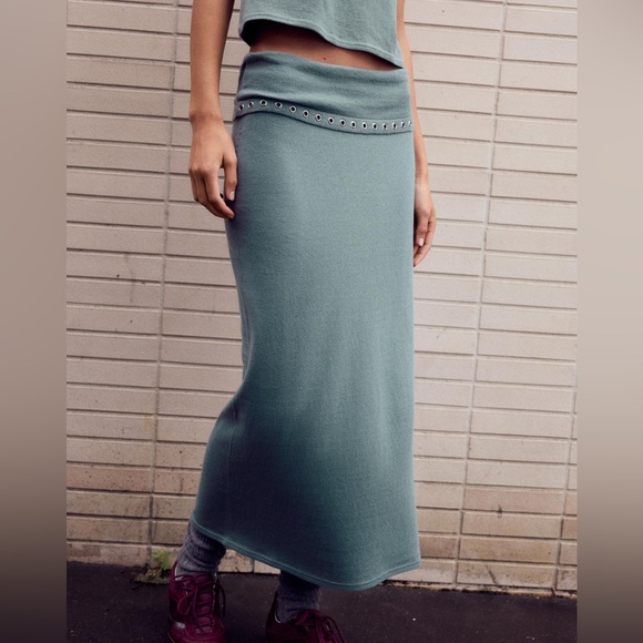 Zara Dresses & Skirts - ZARA EYELET MIDI SKIRT